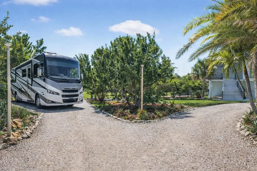 1211 Periwinkle Way Sanibel FL 33957