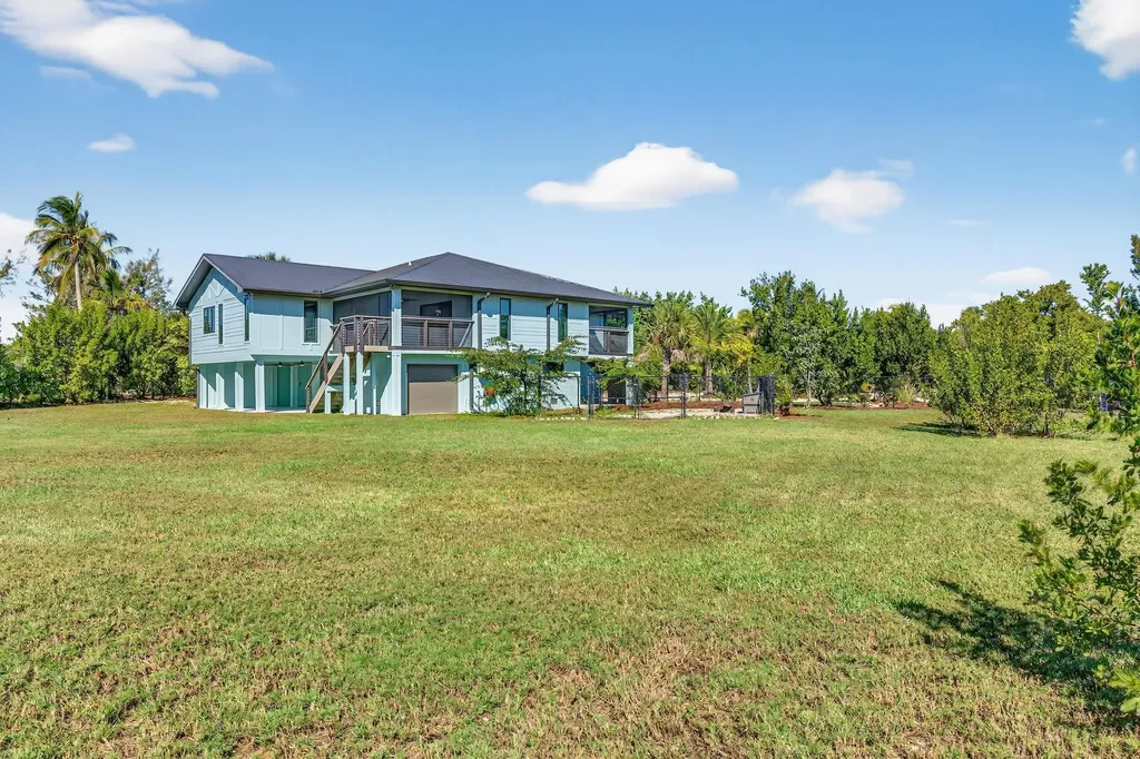 1211 Periwinkle Way Sanibel FL 33957