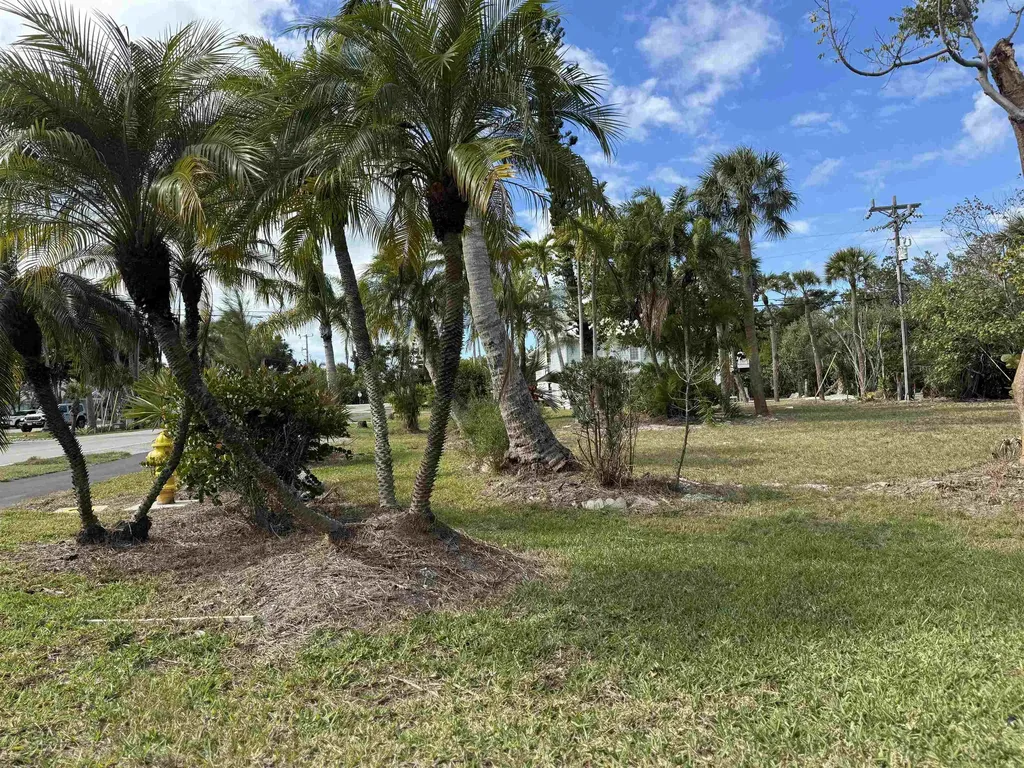 404 E Gulf Drive Sanibel FL 33957