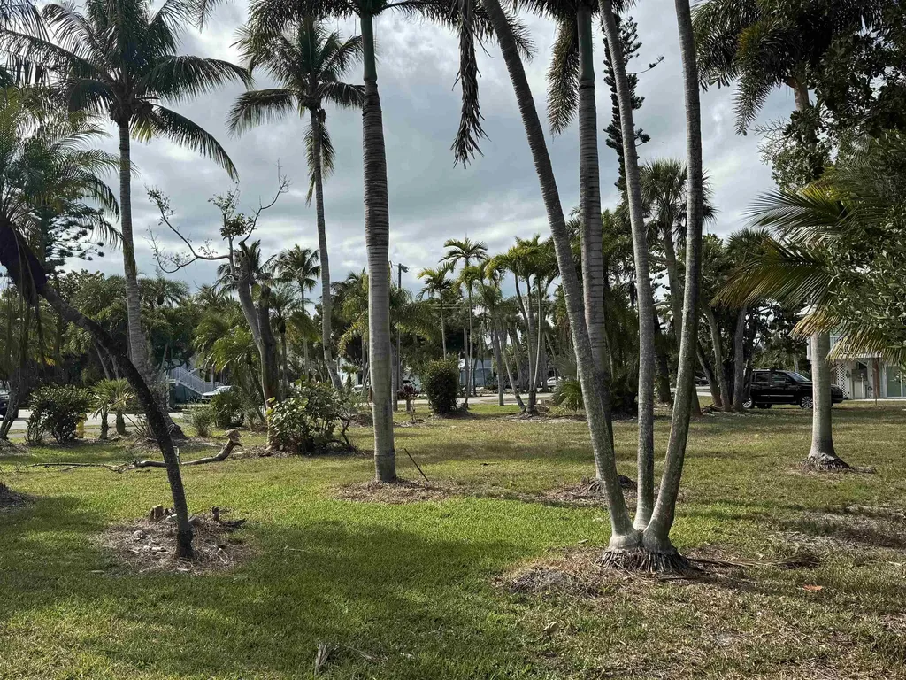 404 E Gulf Drive Sanibel FL 33957