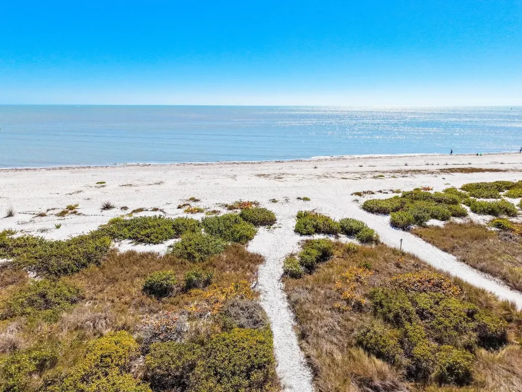 404 E Gulf Drive Sanibel FL 33957