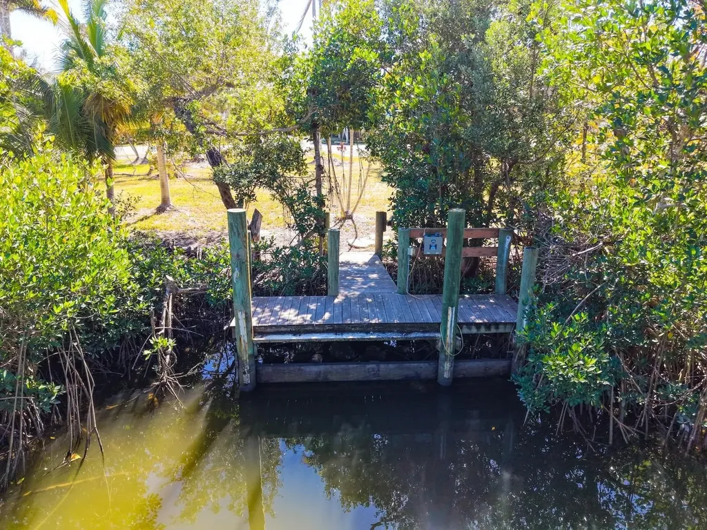 404 E Gulf Drive Sanibel FL 33957