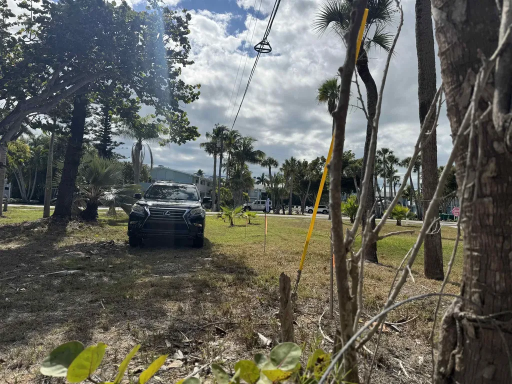 404 E Gulf Drive Sanibel FL 33957