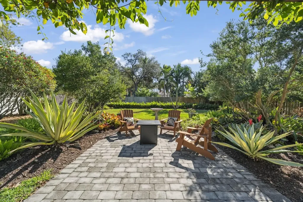 3325 Avocado Drive Fort Myers FL 33901