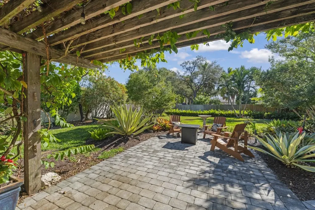 3325 Avocado Drive Fort Myers FL 33901