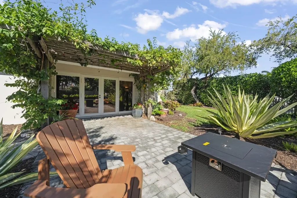 3325 Avocado Drive Fort Myers FL 33901