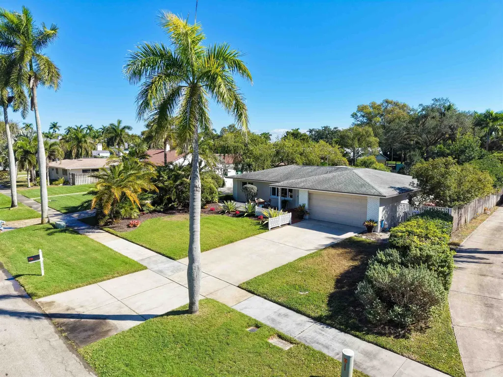 3325 Avocado Drive Fort Myers FL 33901