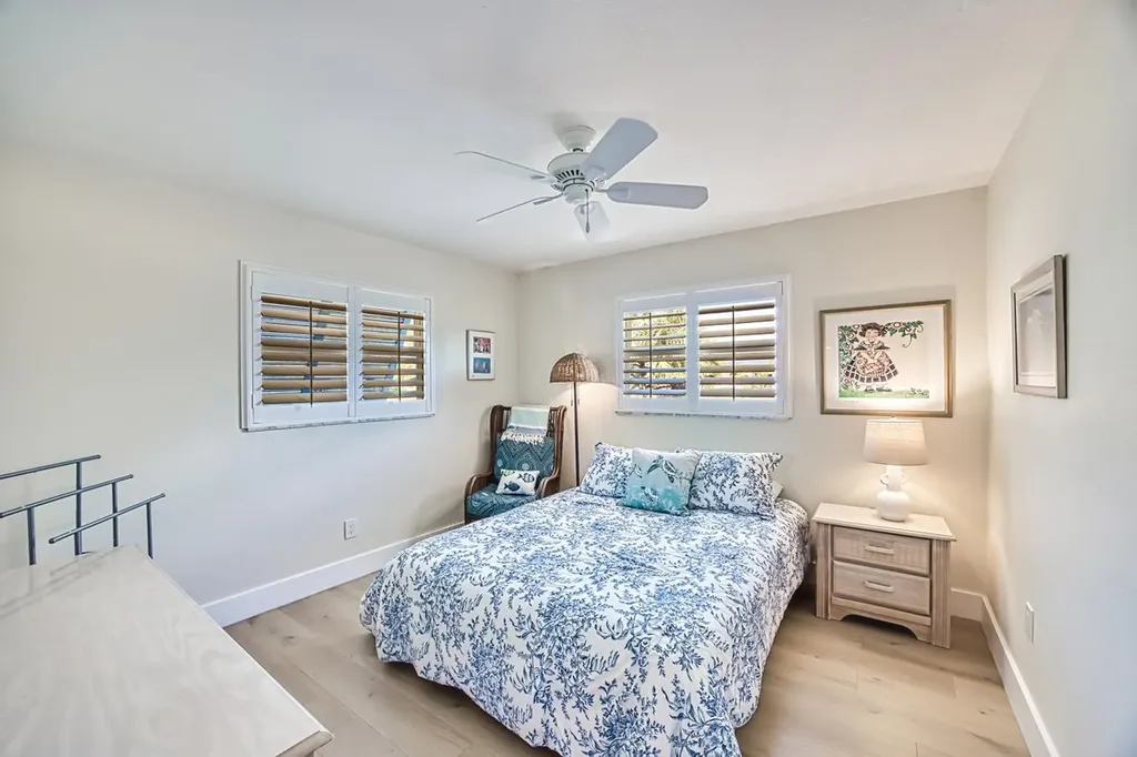 1006 Lindgren Boulevard Sanibel FL 33957