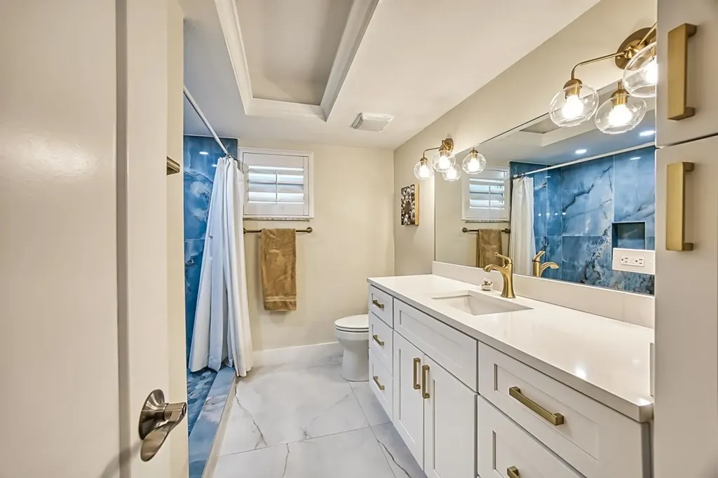 1006 Lindgren Boulevard Sanibel FL 33957