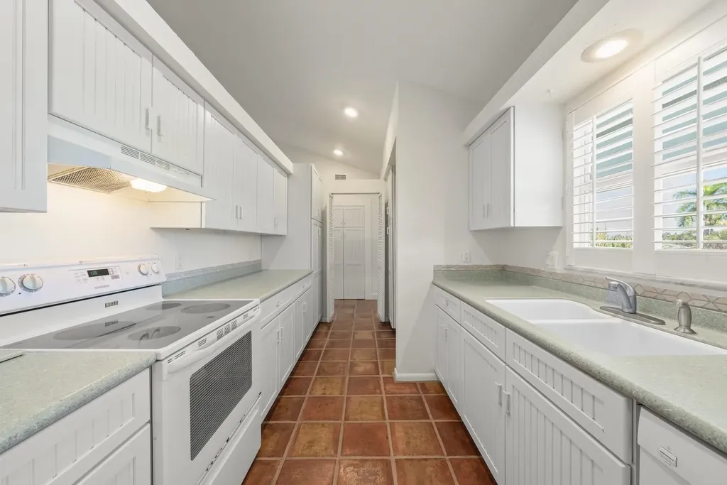 1167 Sand Castle Road Sanibel FL 33957