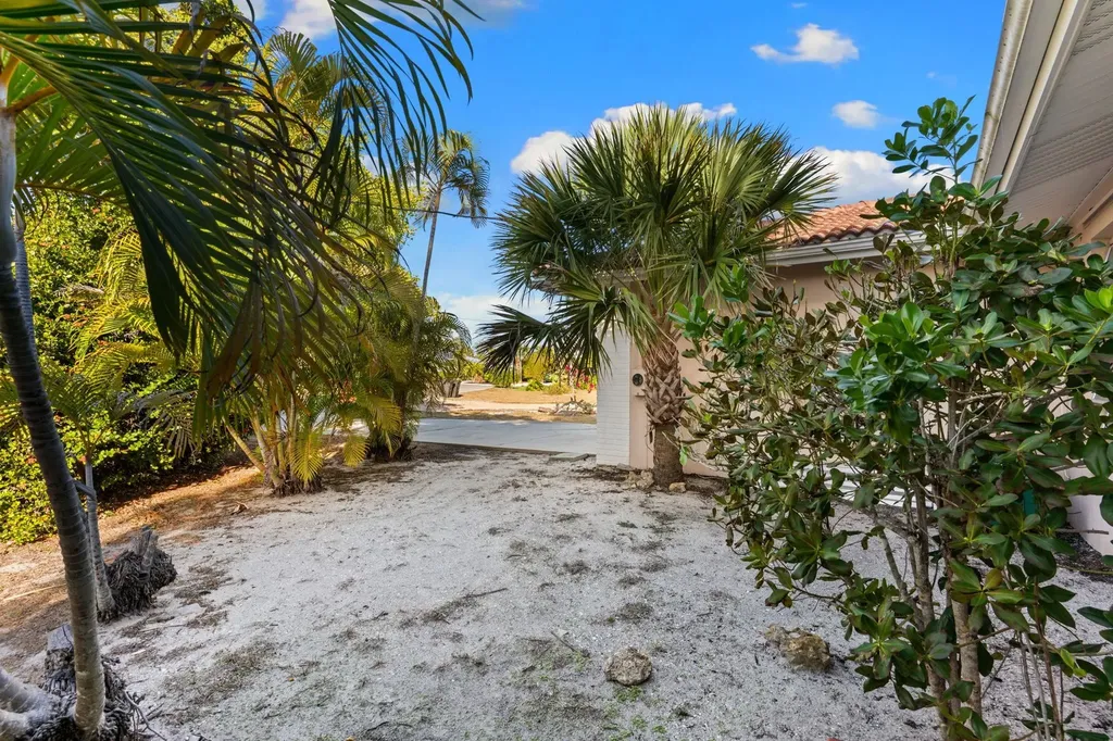 1812 Ibis Lane Sanibel FL 33957