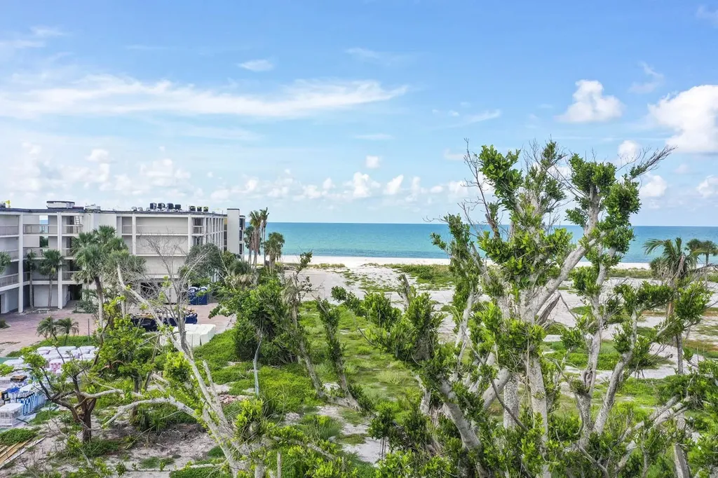 2807 W Gulf Drive Sanibel FL 33957
