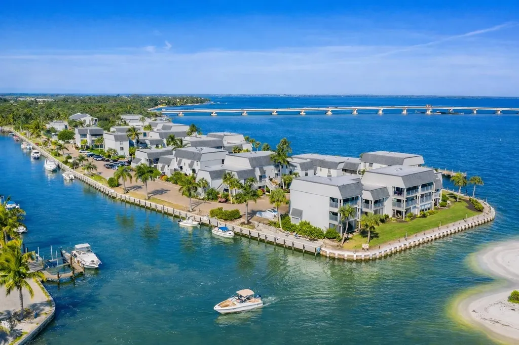 760 Sextant Drive Sanibel FL 33957