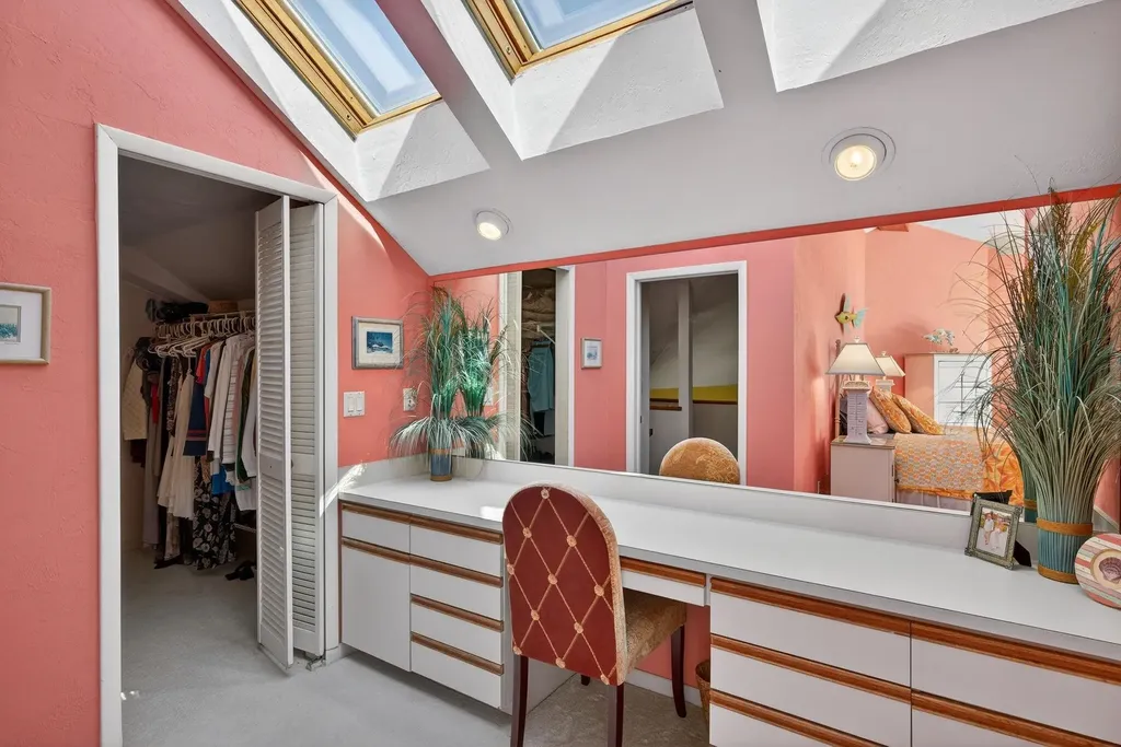 5312 Ladyfinger Lake Road Sanibel FL 33957