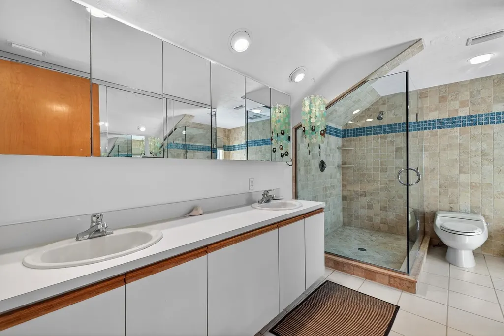 5312 Ladyfinger Lake Road Sanibel FL 33957