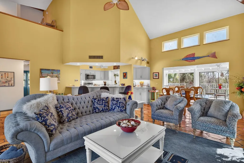 5312 Ladyfinger Lake Road Sanibel FL 33957