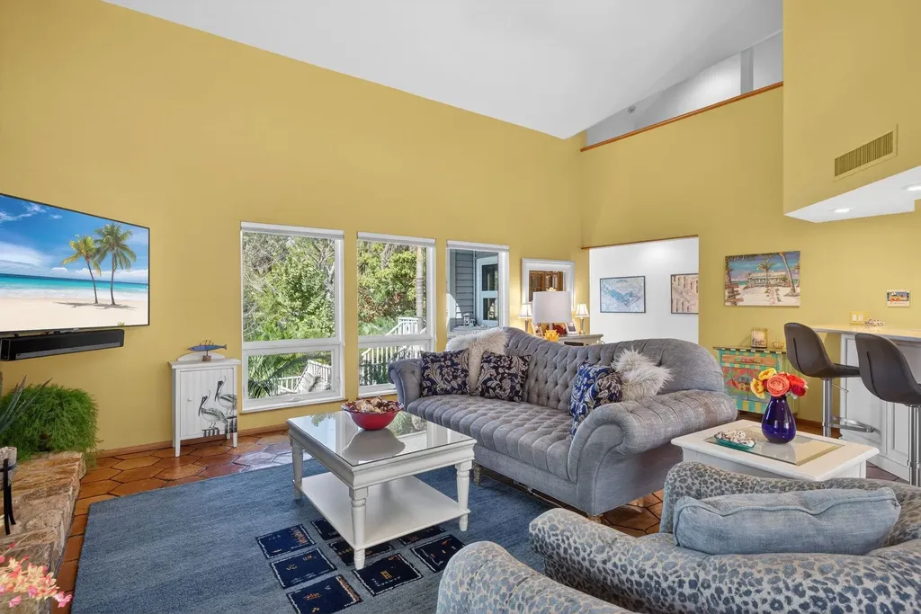 5312 Ladyfinger Lake Road Sanibel FL 33957