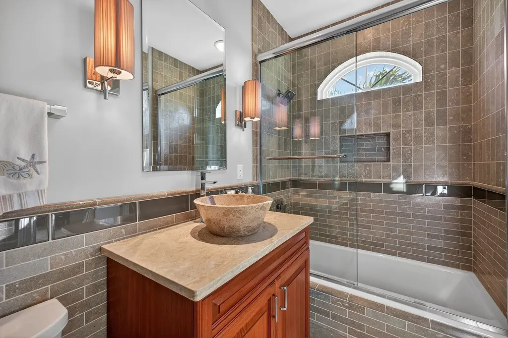 2312 Starfish Lane Sanibel FL 33957