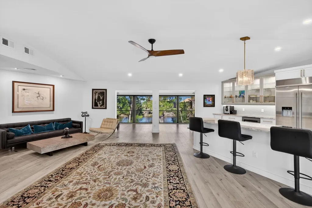 1666 Middle Gulf Drive Sanibel FL 33957