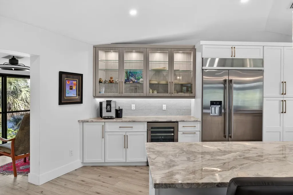 1666 Middle Gulf Drive Sanibel FL 33957