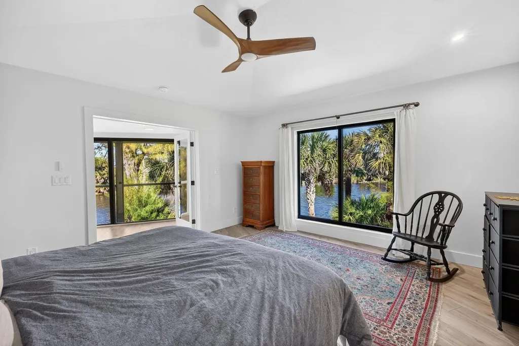 1666 Middle Gulf Drive Sanibel FL 33957