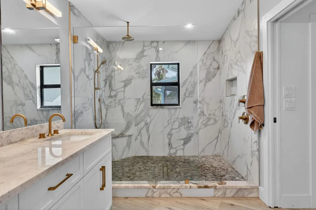 1666 Middle Gulf Drive Sanibel FL 33957