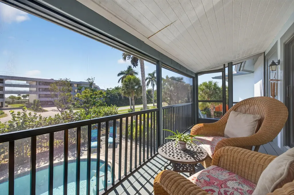 1666 Middle Gulf Drive Sanibel FL 33957