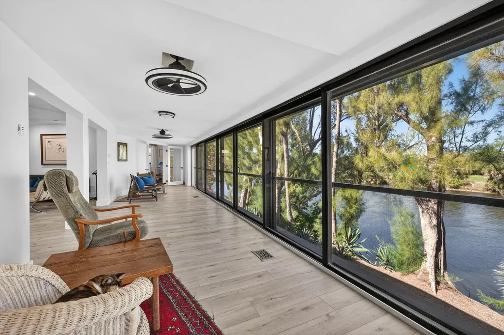 1666 Middle Gulf Drive Sanibel FL 33957