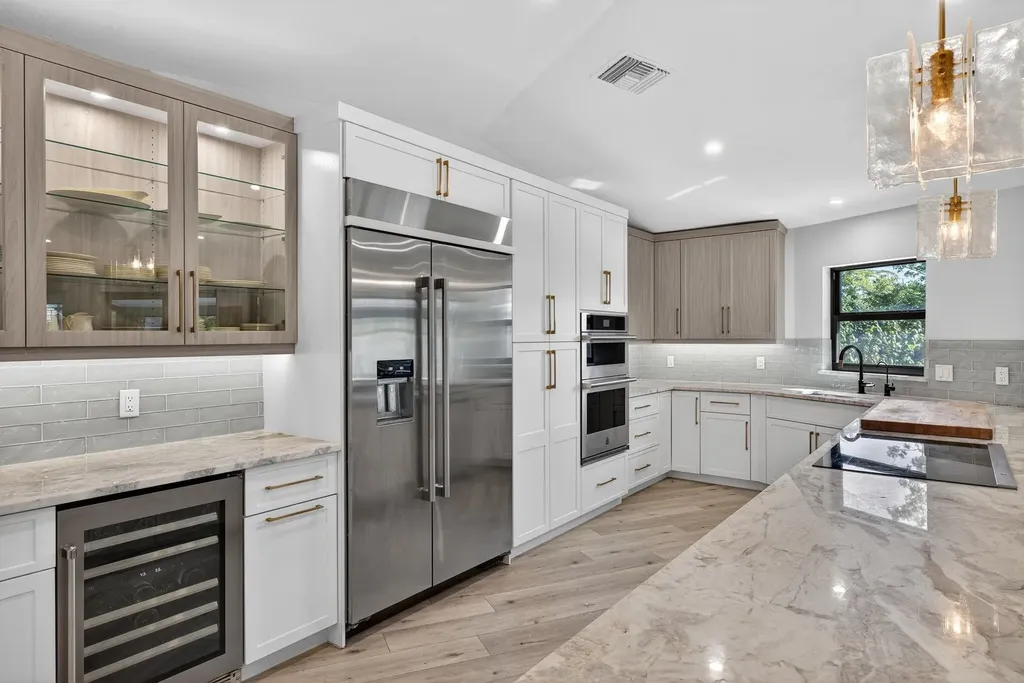 1666 Middle Gulf Drive Sanibel FL 33957