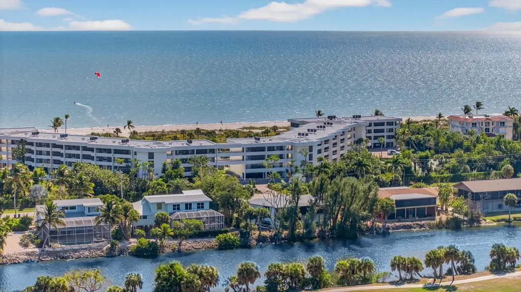 1666 Middle Gulf Drive Sanibel FL 33957