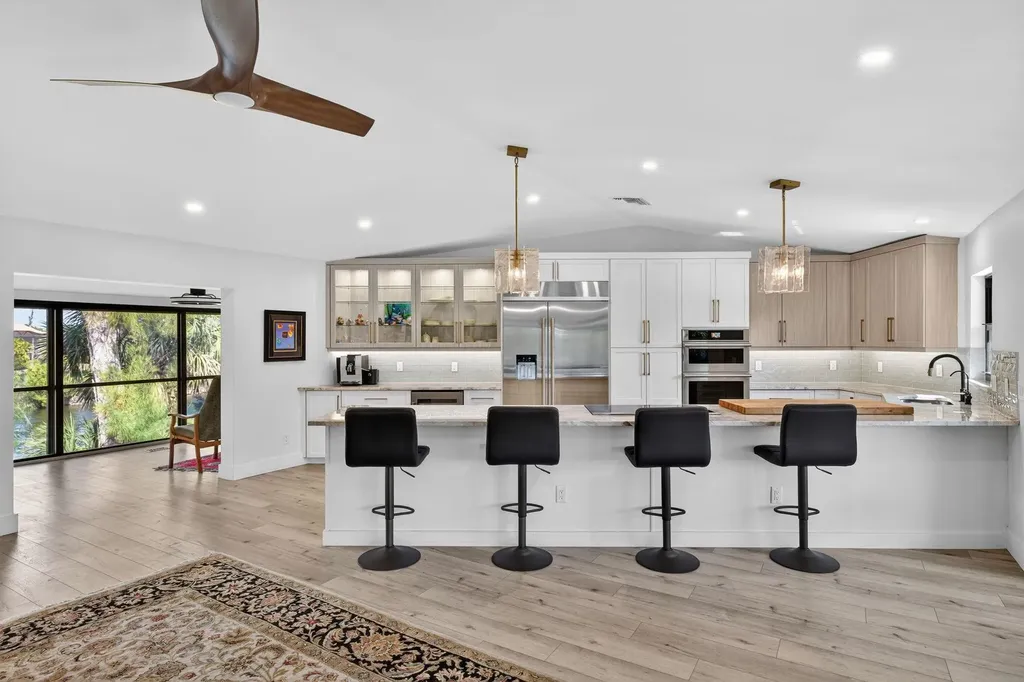 1666 Middle Gulf Drive Sanibel FL 33957