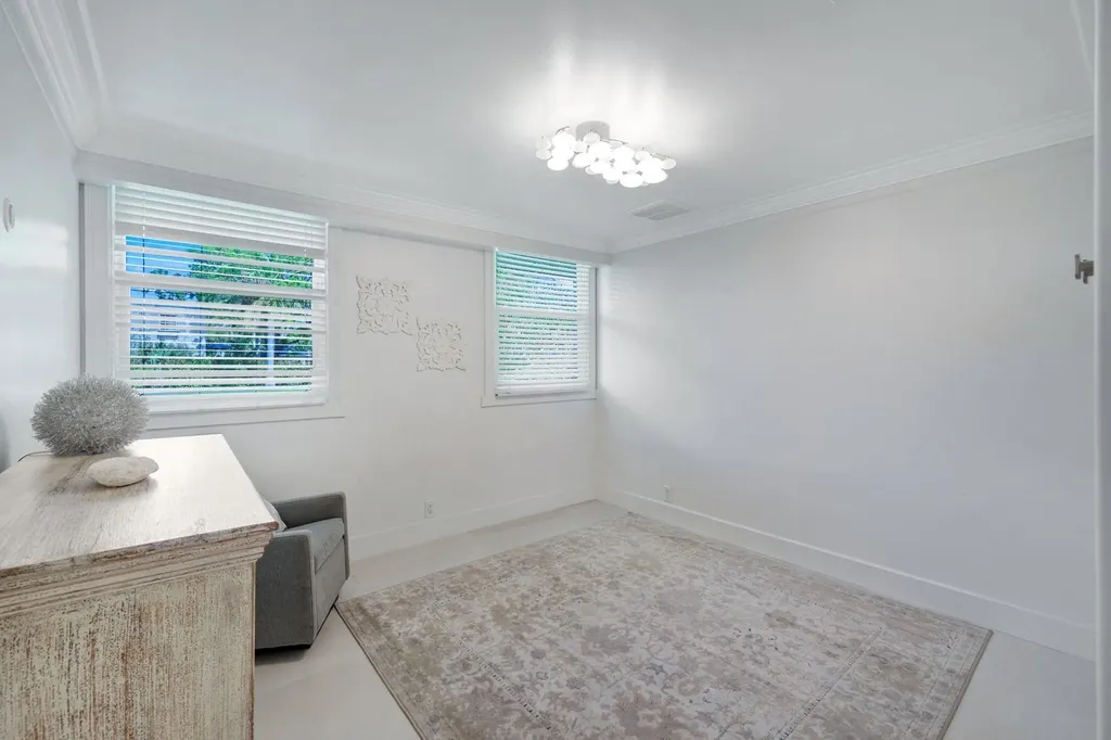 2943 Valencia Way Fort Myers FL 33901