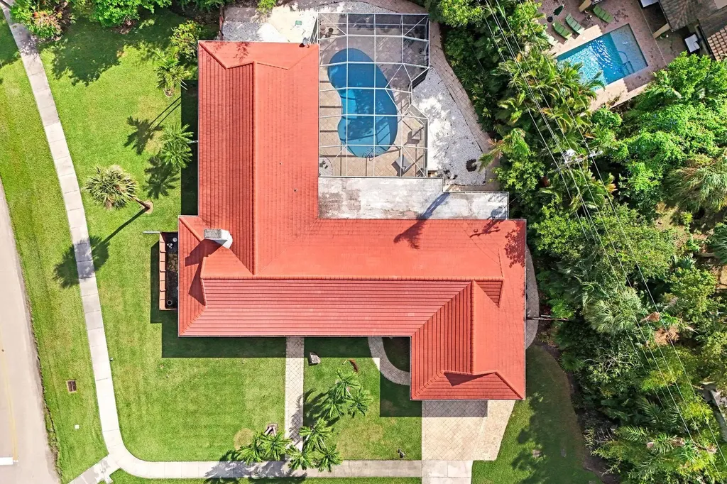 2943 Valencia Way Fort Myers FL 33901