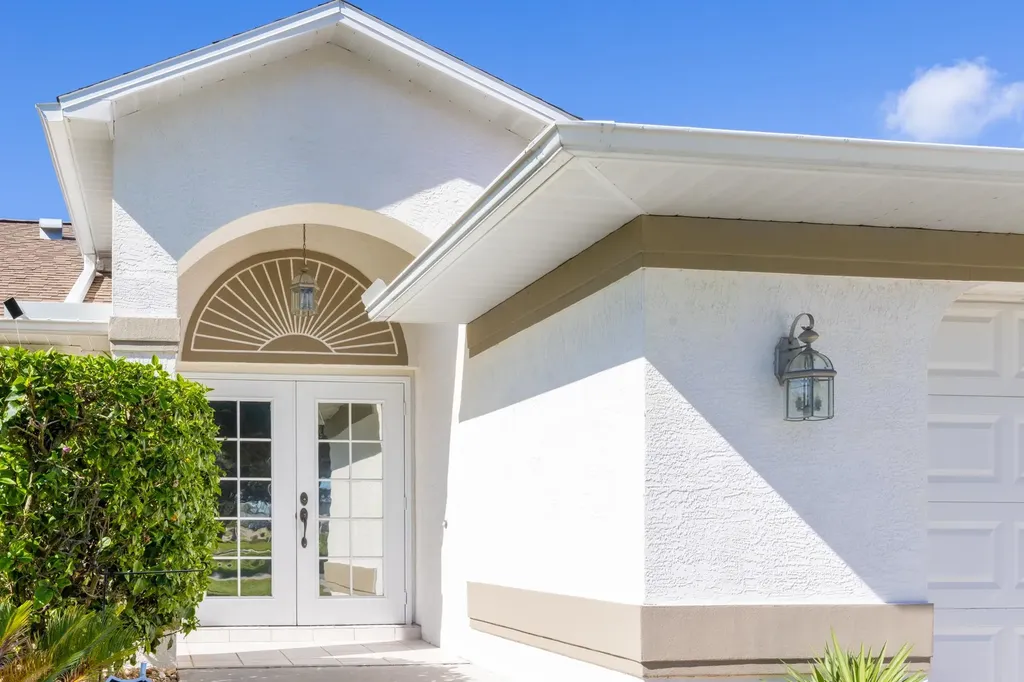 22 SE 13th Avenue Cape Coral FL 33990