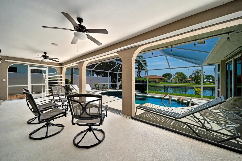22 SE 13th Avenue Cape Coral FL 33990