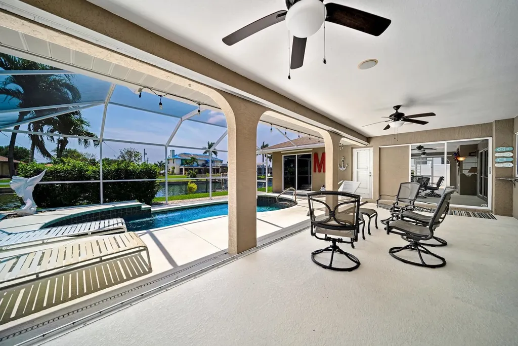 22 SE 13th Avenue Cape Coral FL 33990