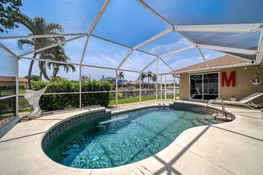 22 SE 13th Avenue Cape Coral FL 33990