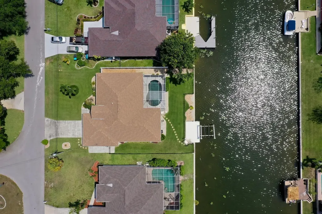 22 SE 13th Avenue Cape Coral FL 33990