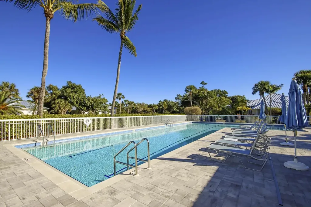 1890 Farm Trail Sanibel FL 33957