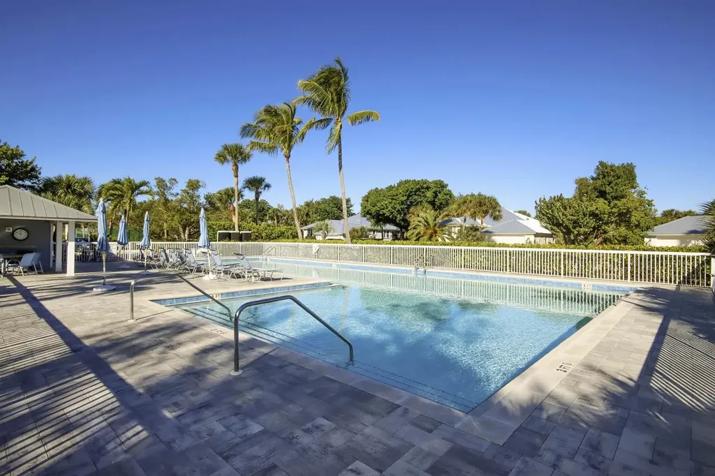 1890 Farm Trail Sanibel FL 33957