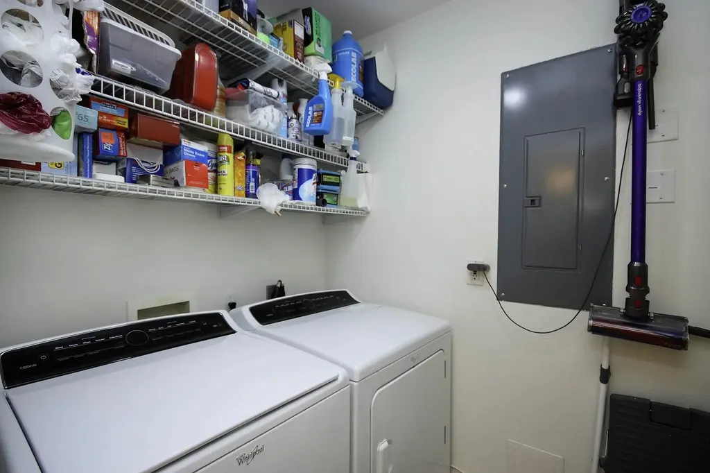 1890 Farm Trail Sanibel FL 33957