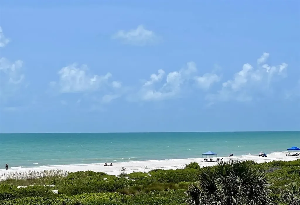 671 E Gulf Drive Sanibel FL 33957