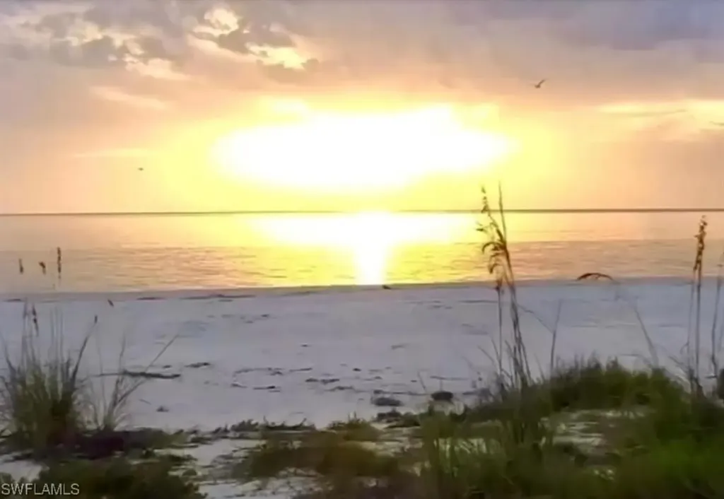 671 E Gulf Drive Sanibel FL 33957