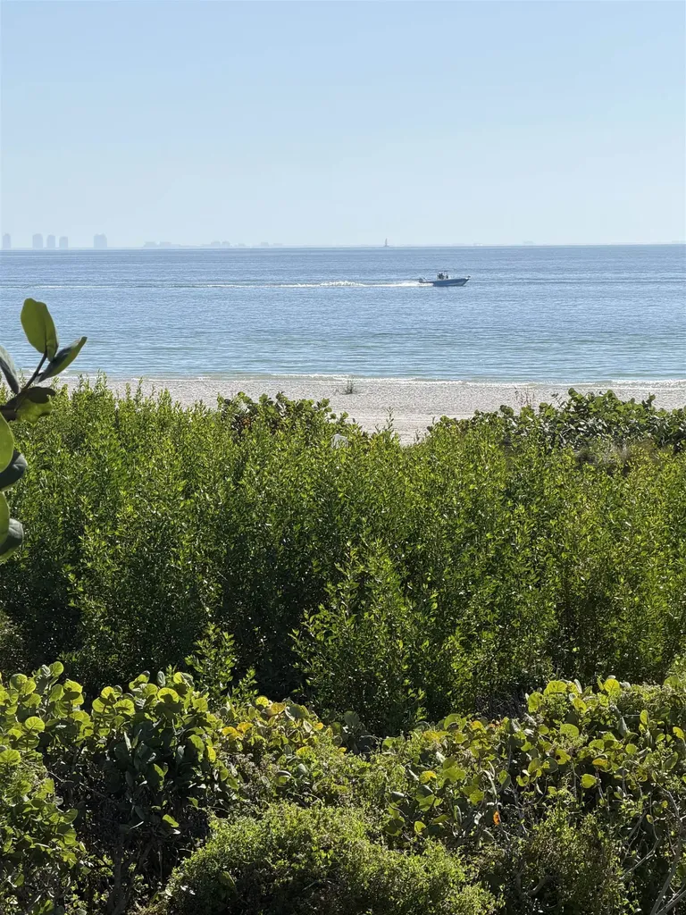 671 E Gulf Drive Sanibel FL 33957