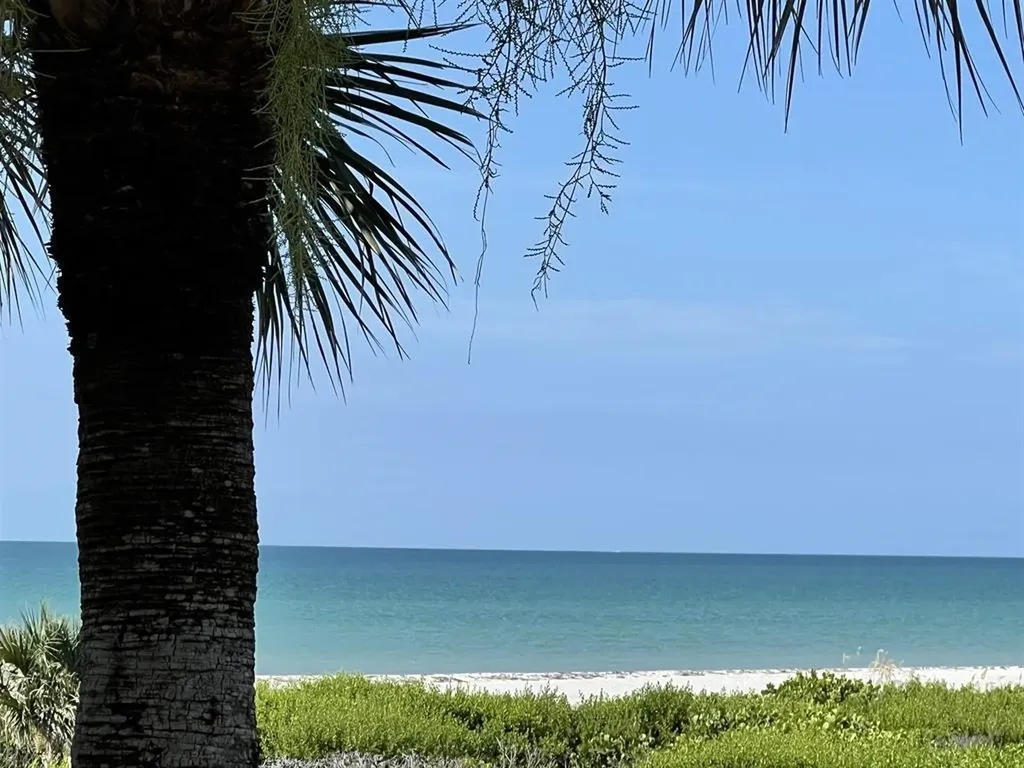 671 E Gulf Drive Sanibel FL 33957