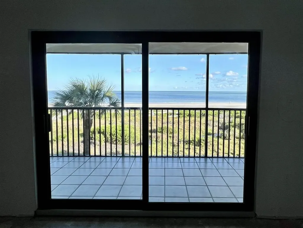 671 E Gulf Drive Sanibel FL 33957