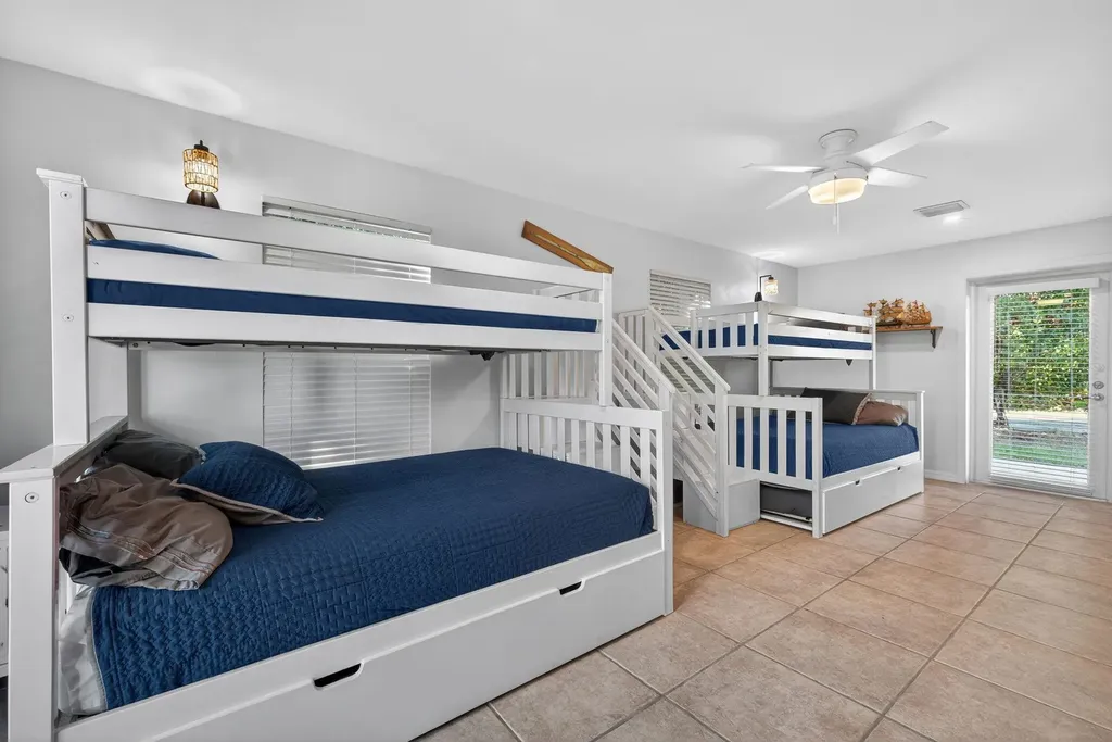 1866 Ibis Lane Sanibel FL 33957