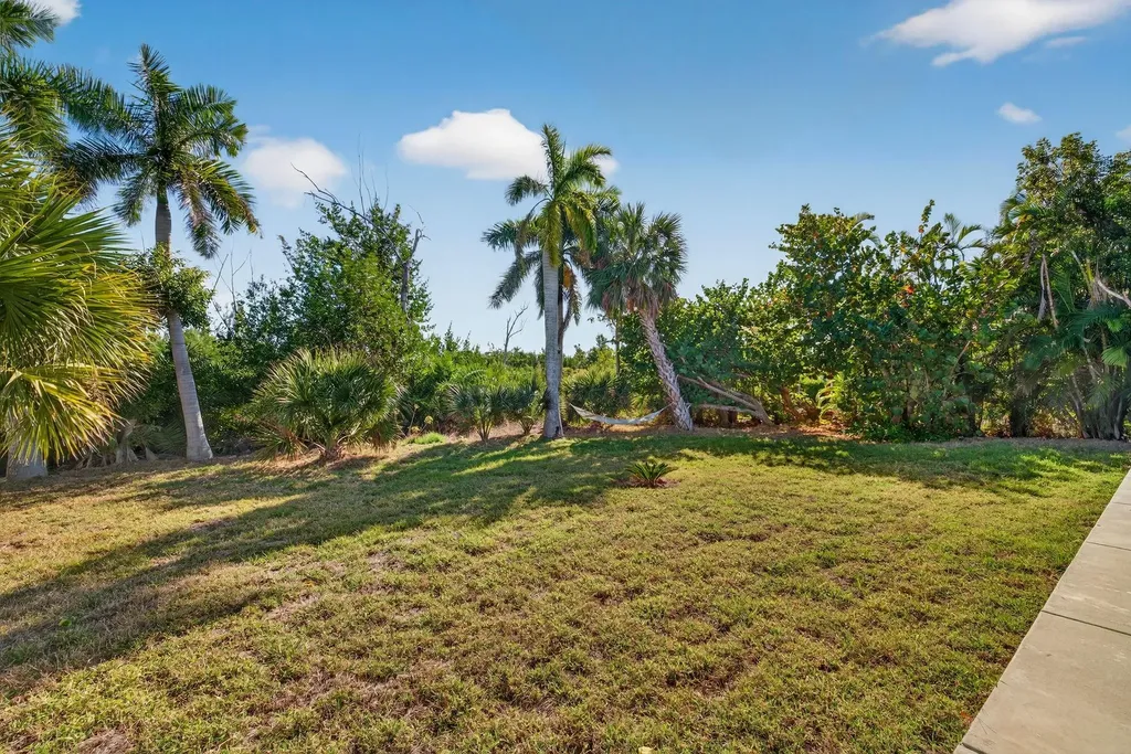 1866 Ibis Lane Sanibel FL 33957