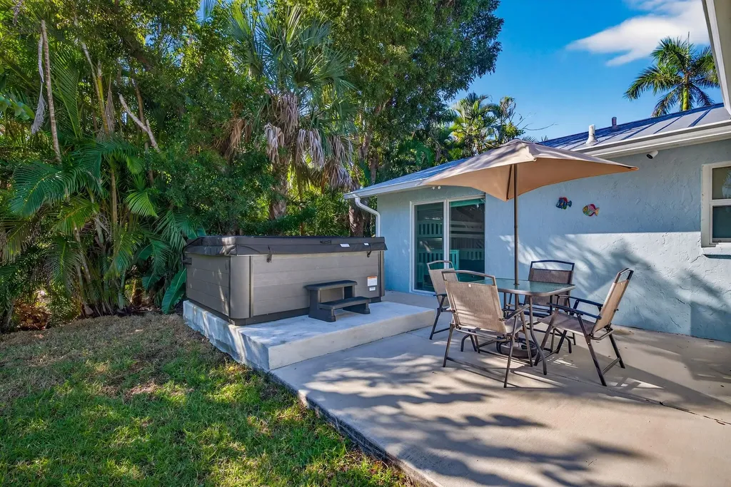 1866 Ibis Lane Sanibel FL 33957