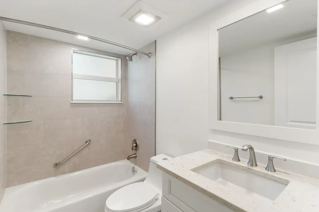 3049 W Gulf Drive Sanibel FL 33957